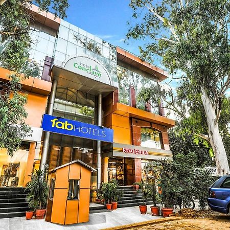 Fabhotel Conclave Boutique New Delhi Bagian luar foto