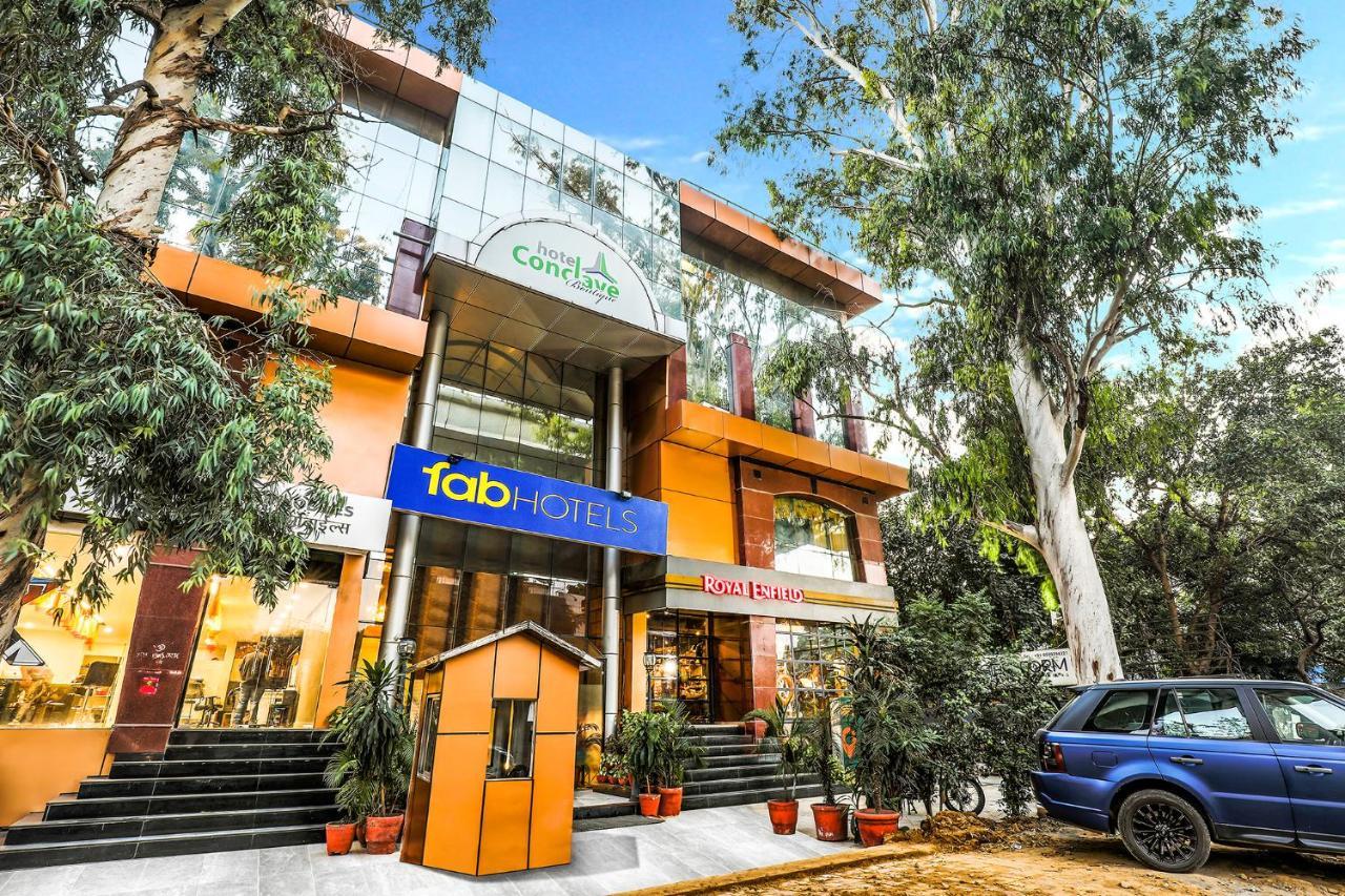 Fabhotel Conclave Boutique New Delhi Bagian luar foto