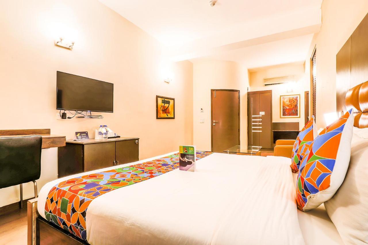 Fabhotel Conclave Boutique New Delhi Bagian luar foto