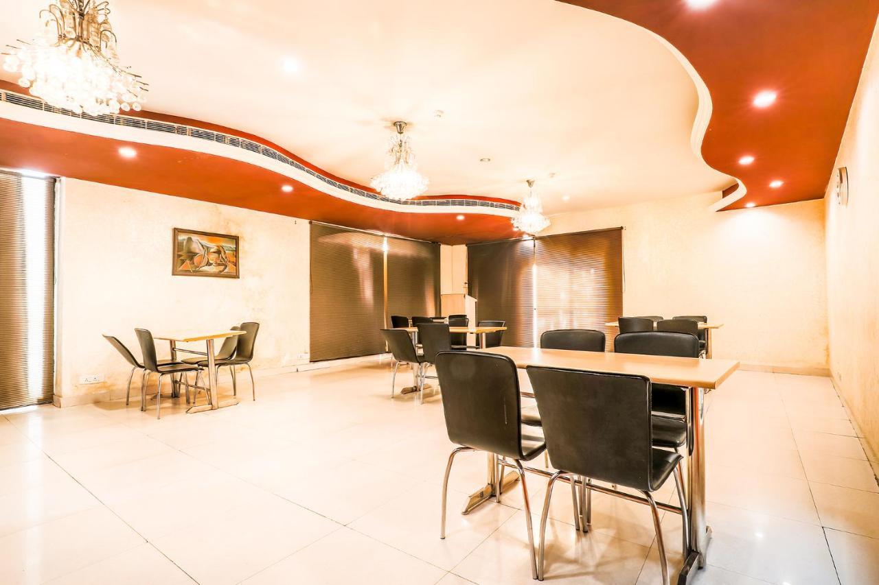 Fabhotel Conclave Boutique New Delhi Bagian luar foto