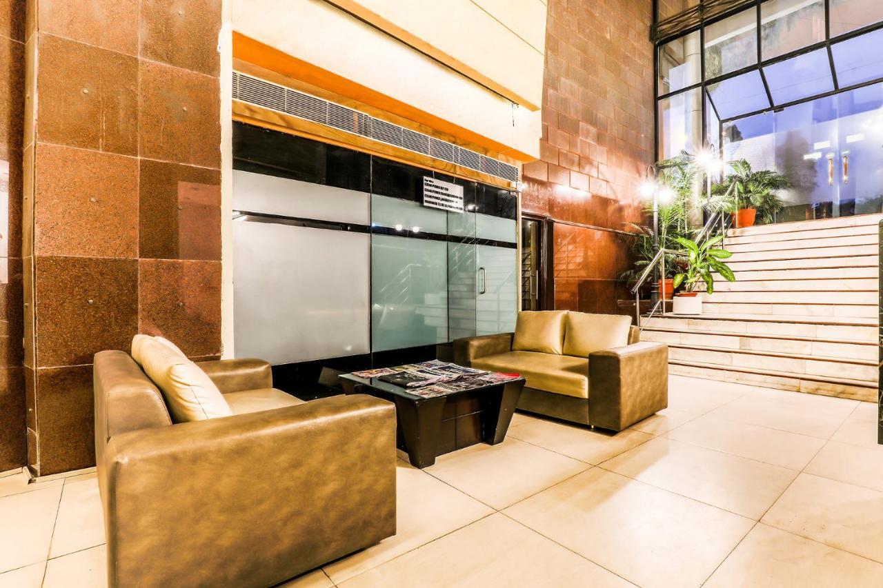 Fabhotel Conclave Boutique New Delhi Bagian luar foto