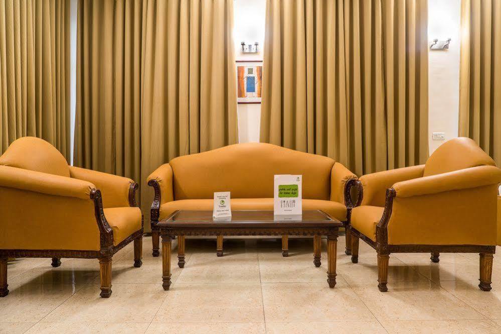 Fabhotel Conclave Boutique New Delhi Bagian luar foto
